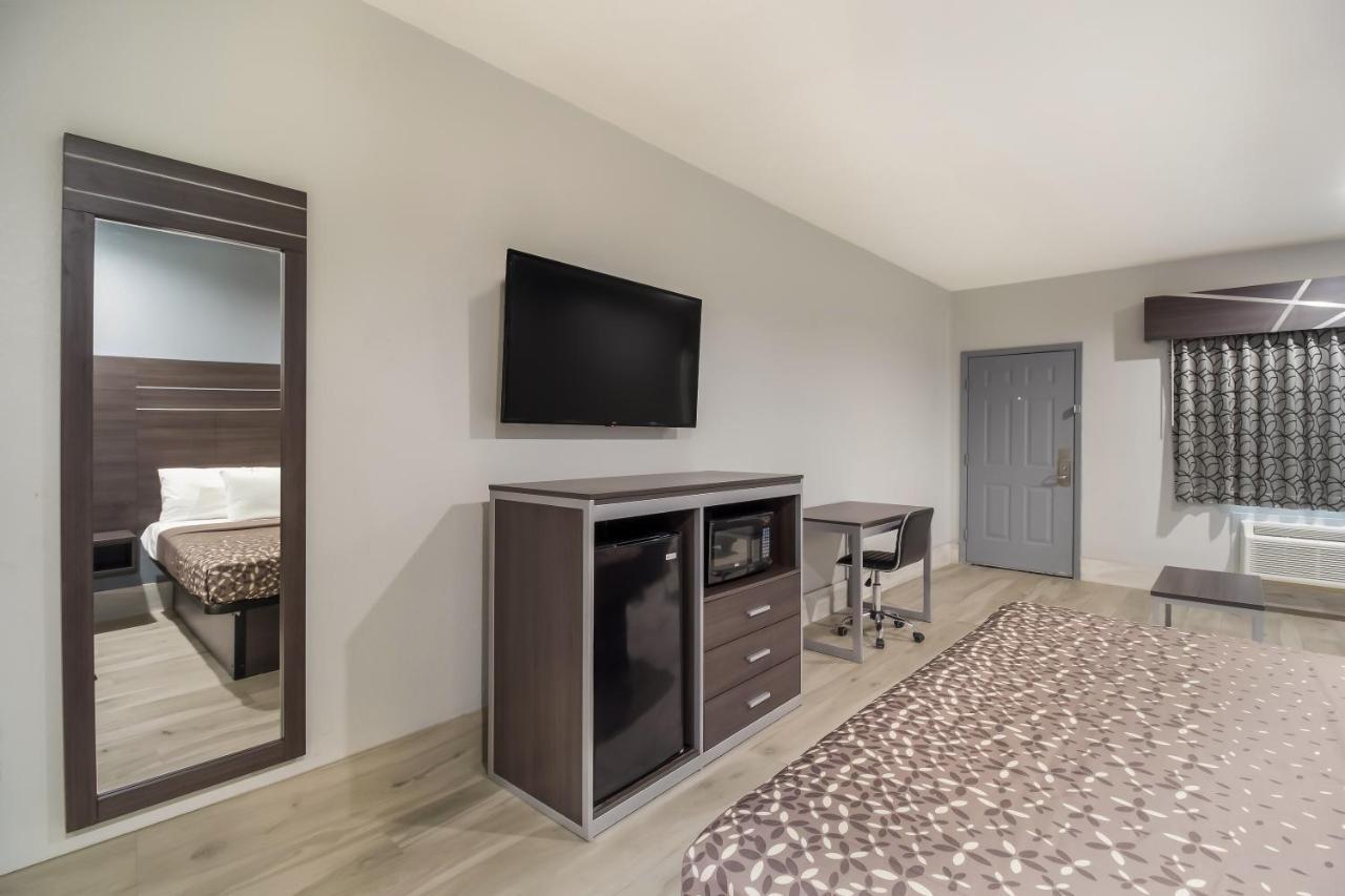 Americas Best Value Platinum Inn & Suites Aldine Exteriör bild